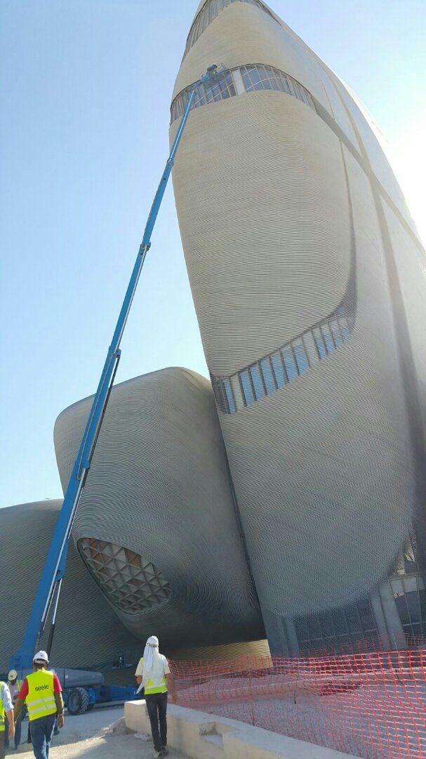 Genie SX-180 Telescopic Boom Lift