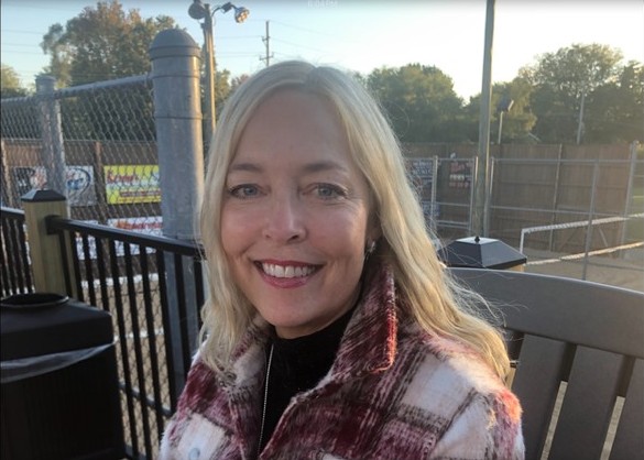 Lisa Saxelby American Rental Services